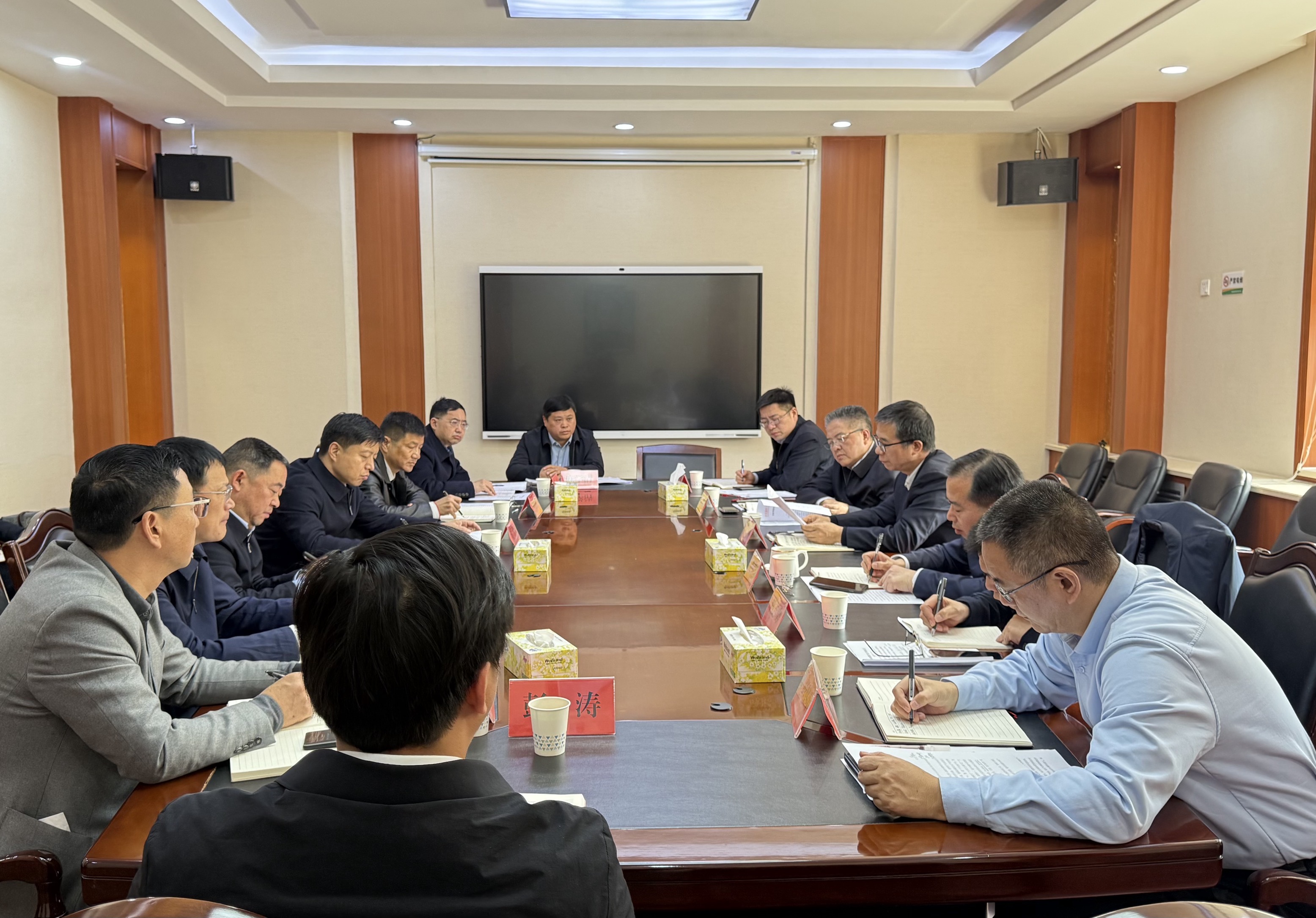 肖文伟会见湘西州委书记刘涛