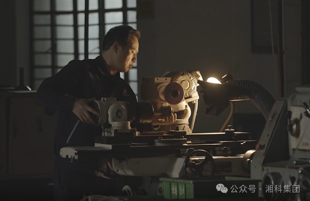 湘科集团刘建伟被授予 “第九届湖南省道德模范”荣誉称号 - 湖南省国资委