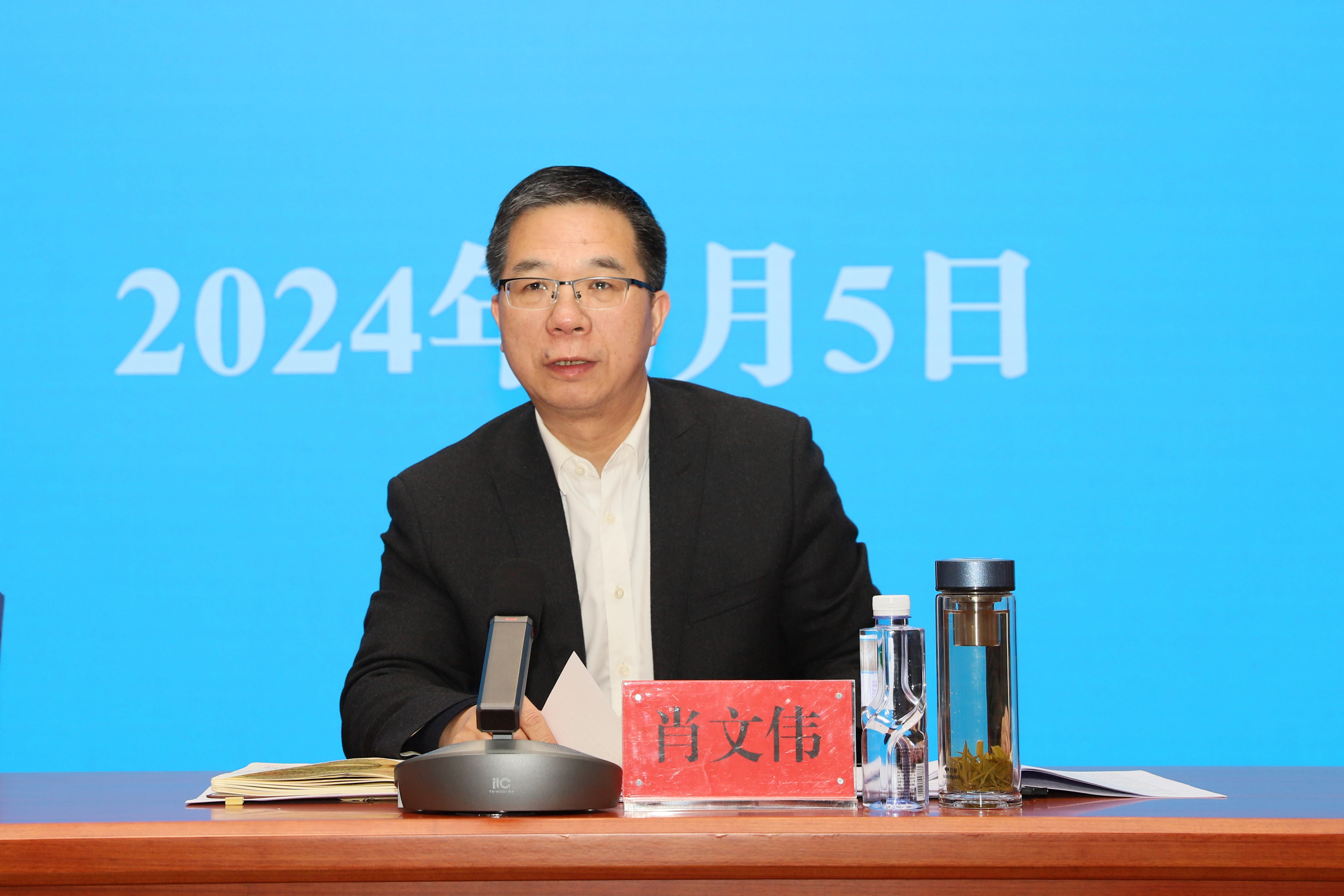 直属机构 内设机构 派驻机构王 强戴雪峰岳倩如谭建华许 维刘文华